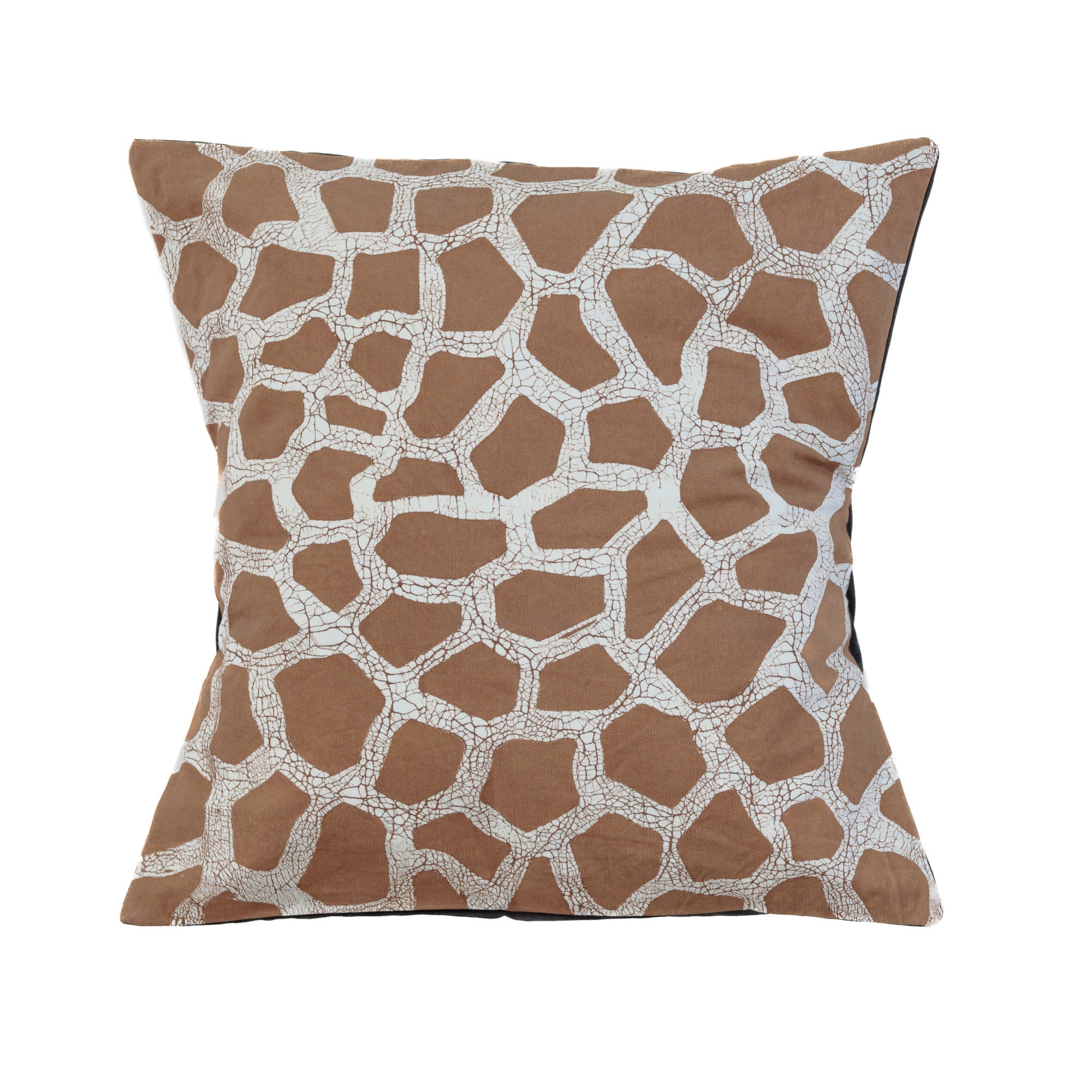 Handcrafted pillow cover with giraffe pattern in batik, adding safari-inspired charm to your decor.