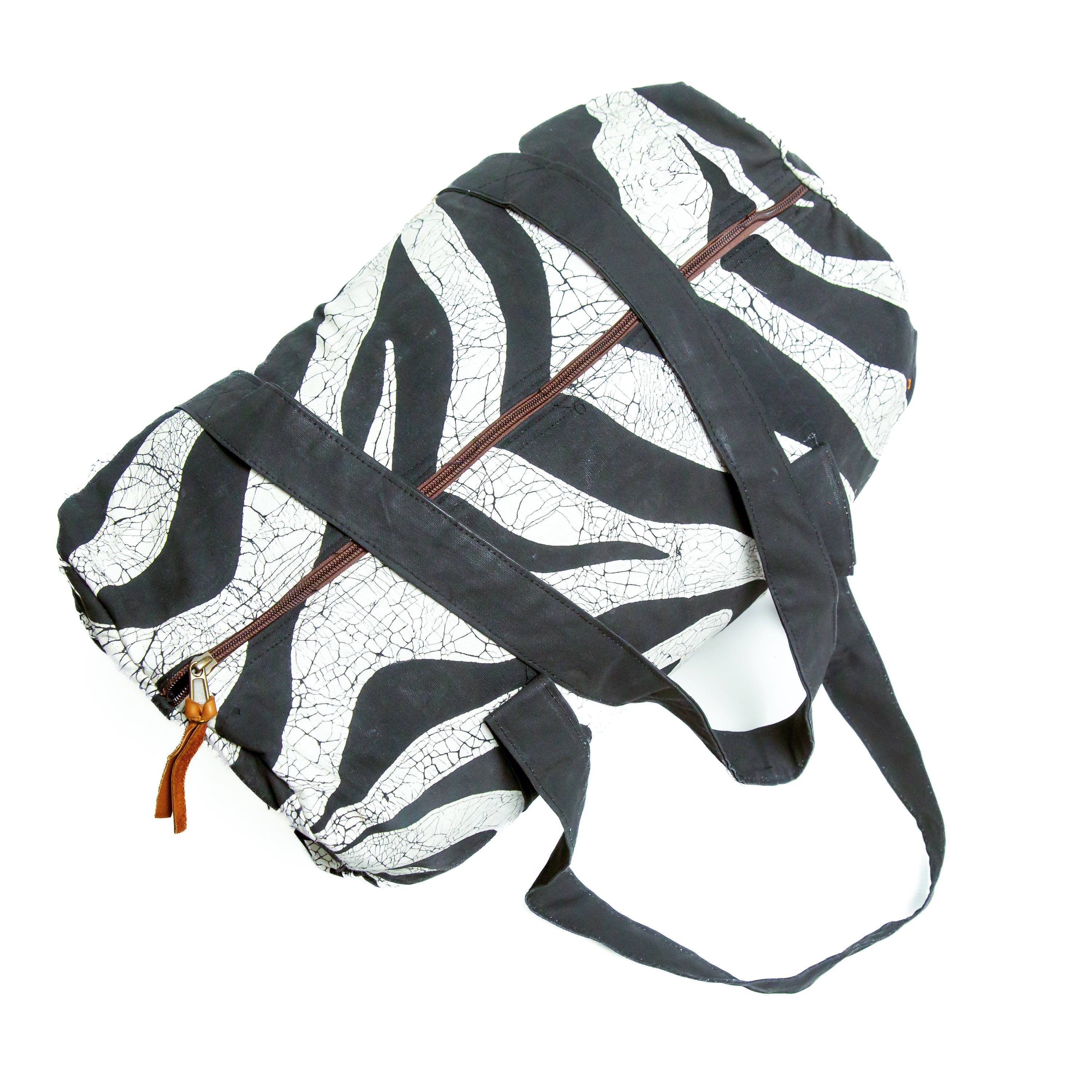 Mkupo Zebra Black Weekend Bag
