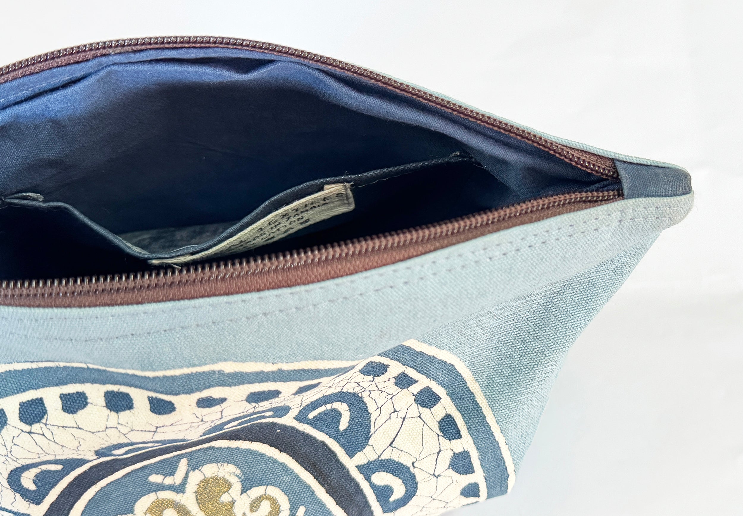 African Circles Indigo Light Blue Wash Bag