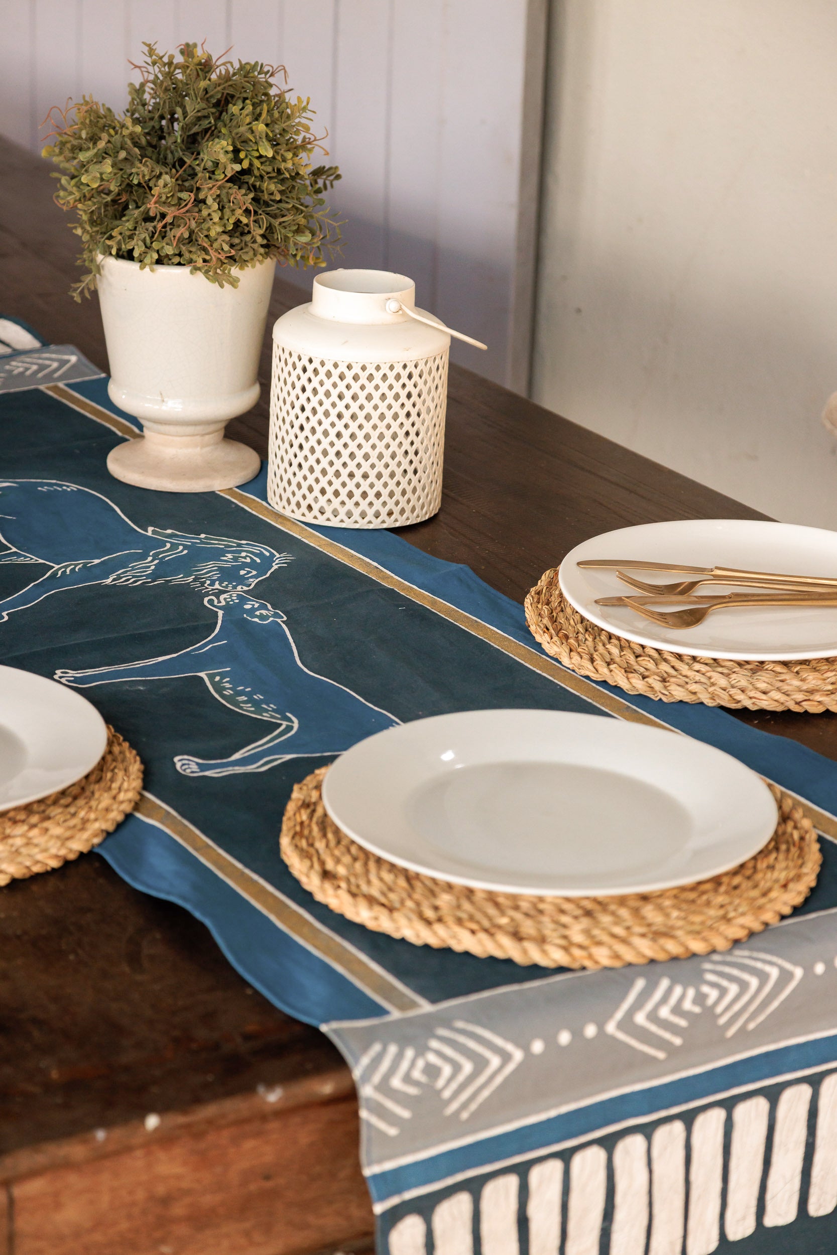 Lion and Lioness table runner, handpainted batik made in zambia
