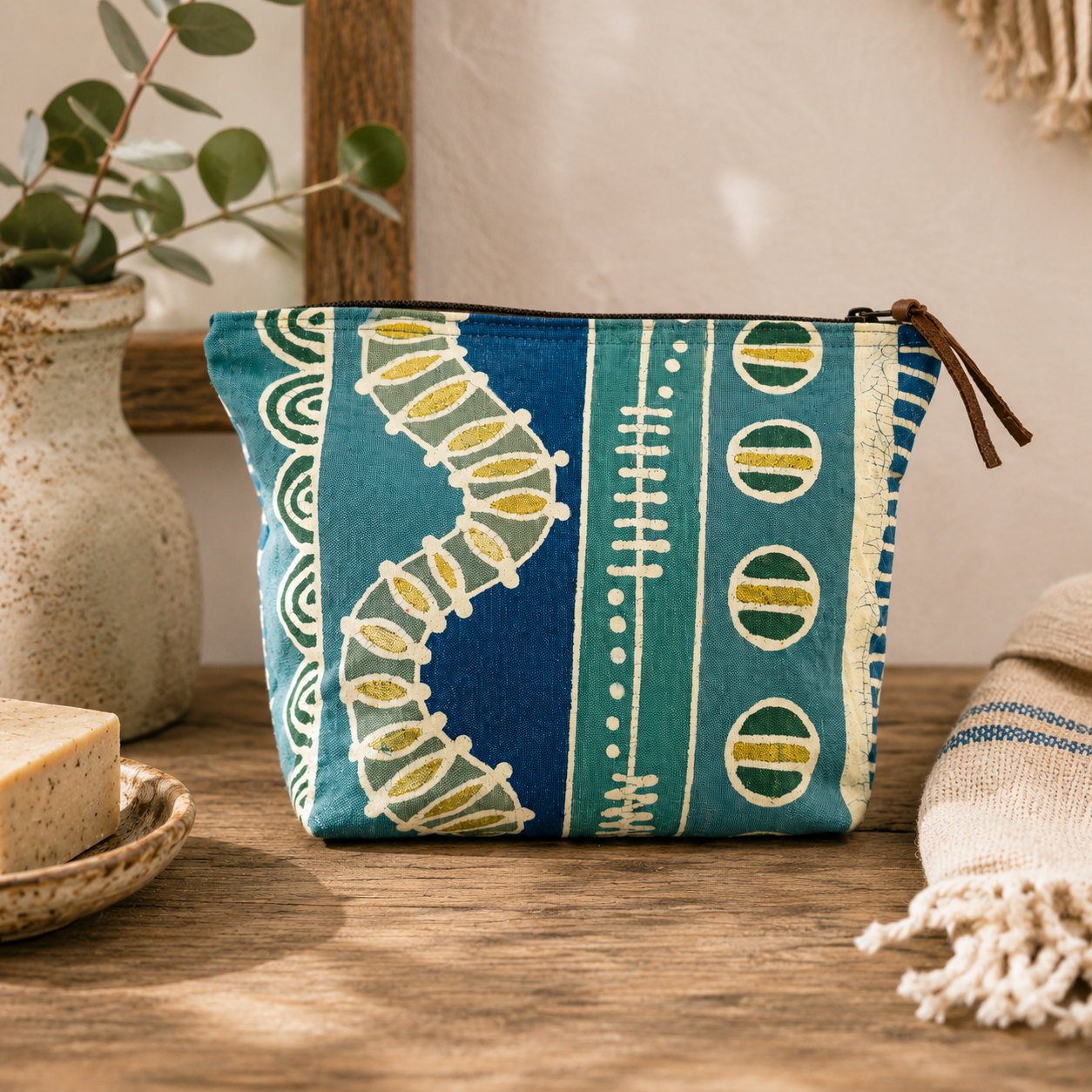 Mali Aqua Wash Bag