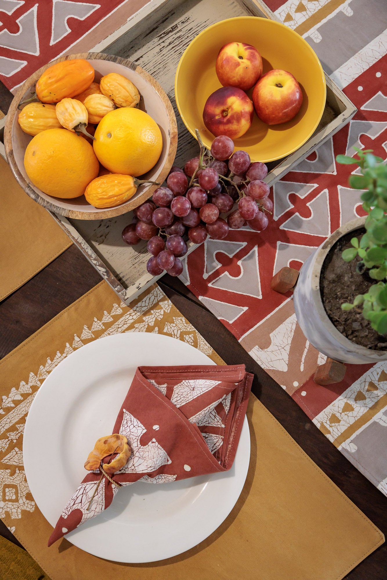 Atlas Napkin Set - Where refinery meets beauty, these napkins are the perfect way to elevate your dining experience.