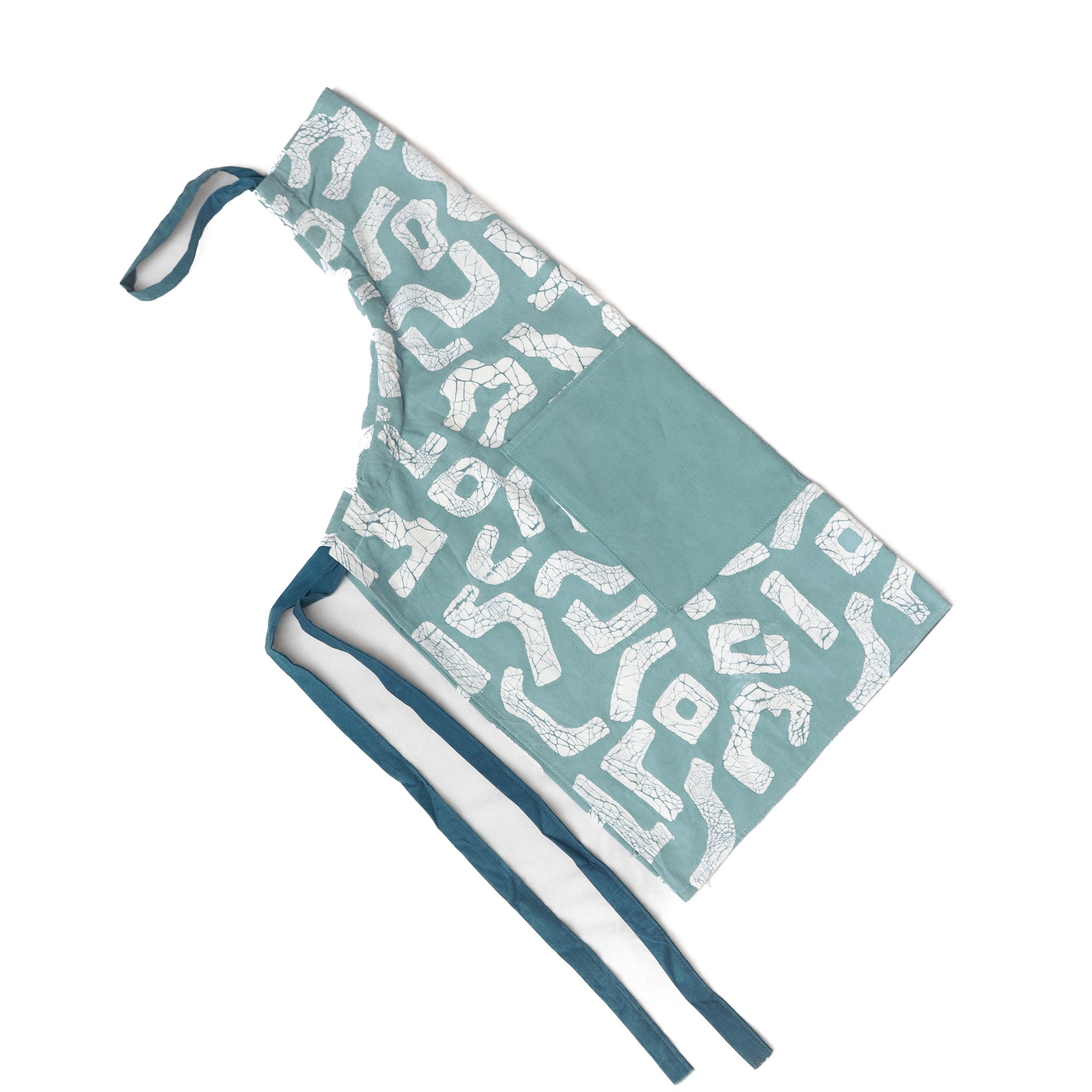 Light blue apron made from 100% cotton is the perfect piece of sustainable style.