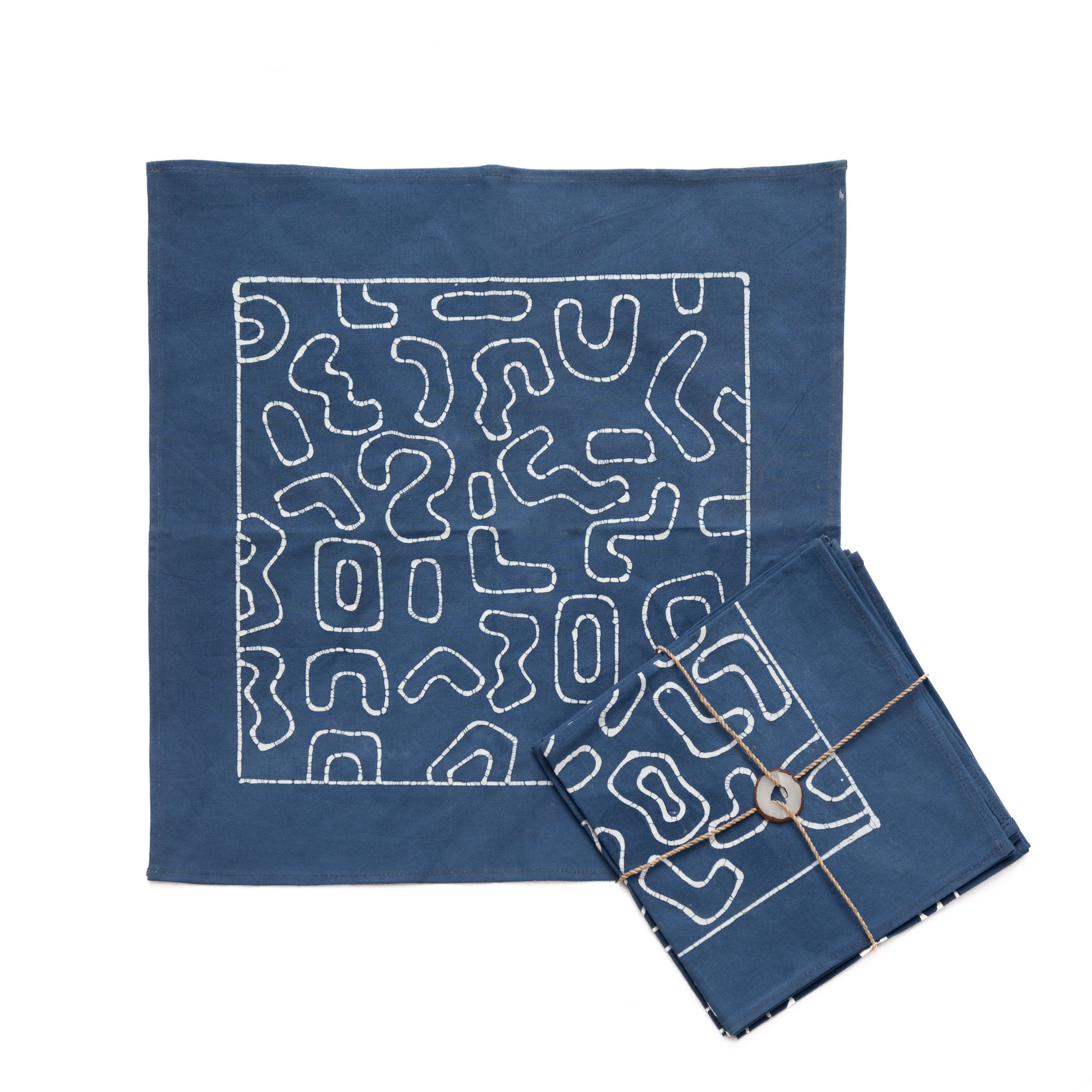 The perfect indigo napkins made from sustainable fabrics and adorned with beautiful line patterns.