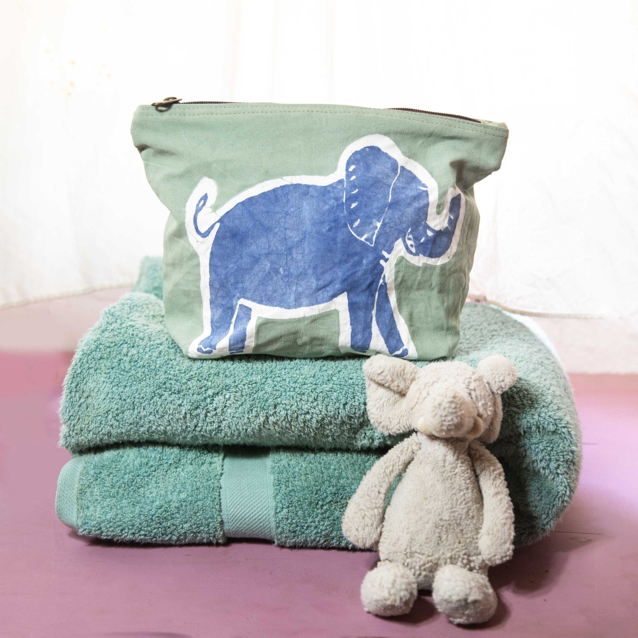 Little Luangwa Elephant Wash Bag - Hand Painted by TRIBAL TEXTILES - Handcrafted Home Decor Interiors - African Made