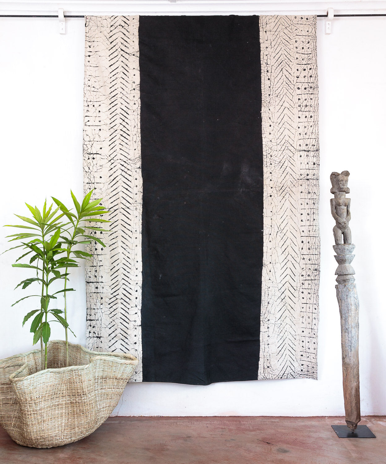 Matika Linen Black Tablecloth