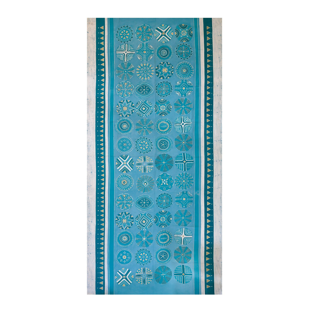 The perfect light blue African made table cloth, to brighten up your eco-conscious home.