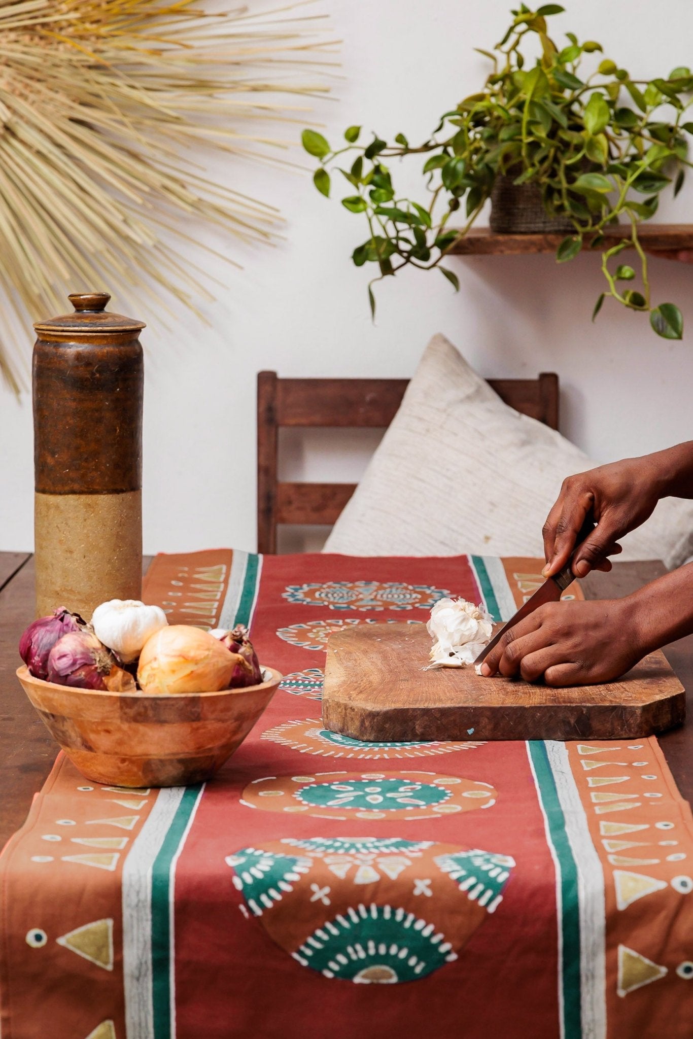 Kuosi Festive Table Runner - The perfect environmentally friendly table runner.