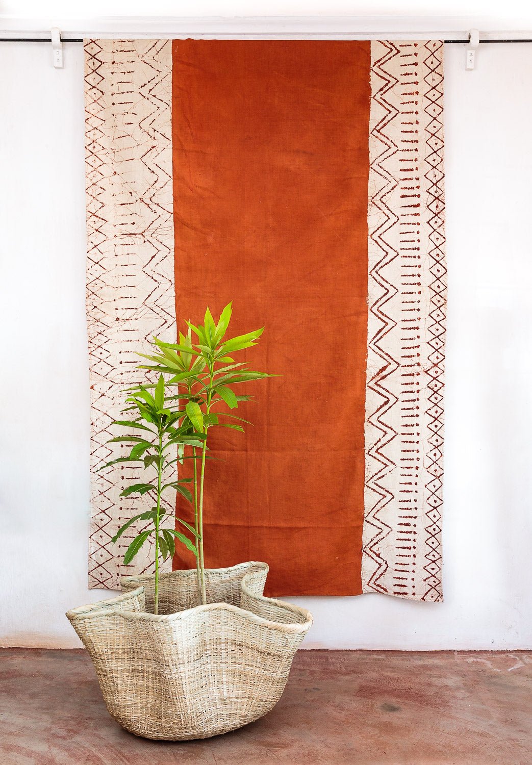 Eco-friendly tablecloth in Matika Linen rust, ideal for sustainable table settings.
