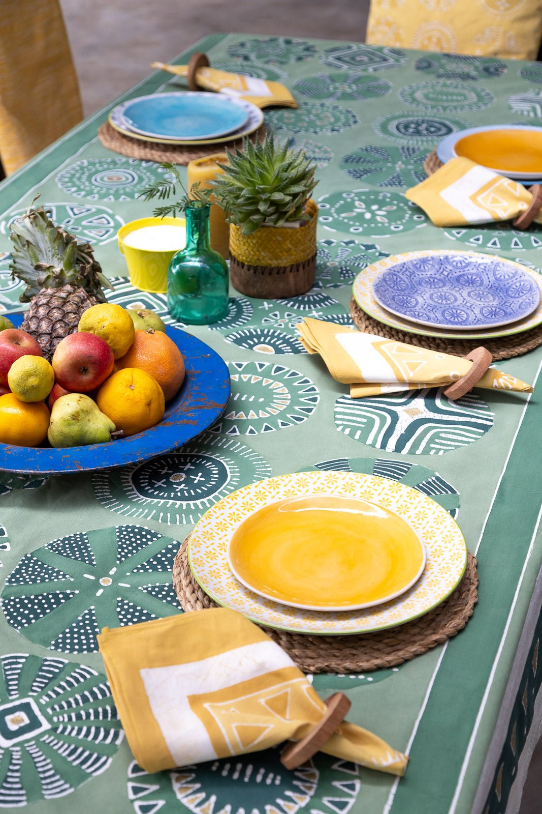 The perfect sustainable jade green table cloth for those with green fingers and environmentally friendly homes.