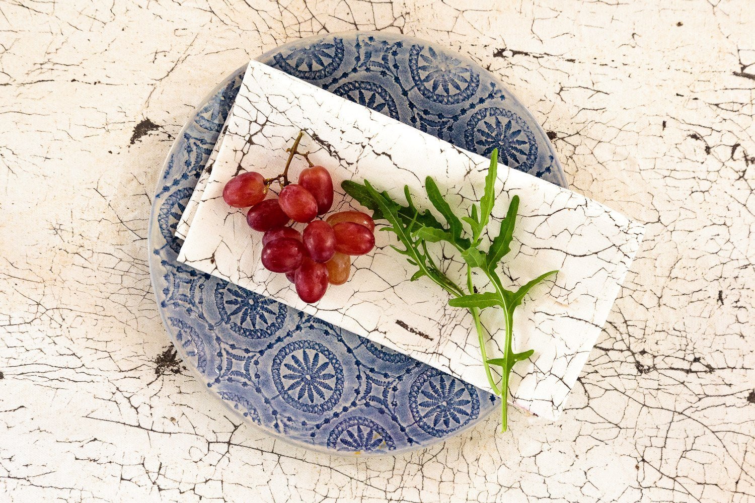 Crackle Napkin Set - Bring style and elegance with our simple white napkins.